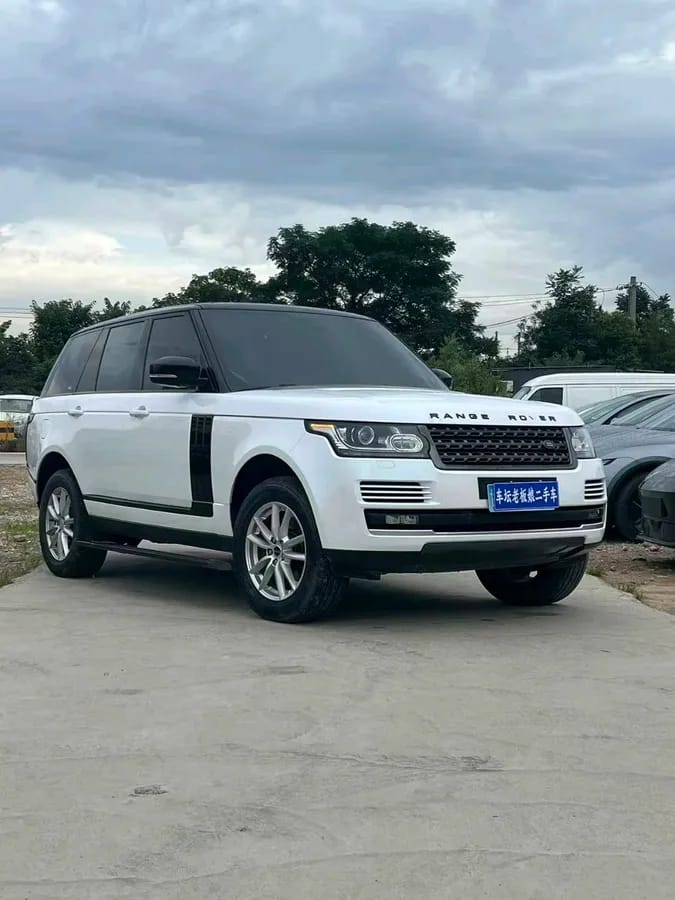 Land Rover ( ) 2016 3.0L Vogue 10