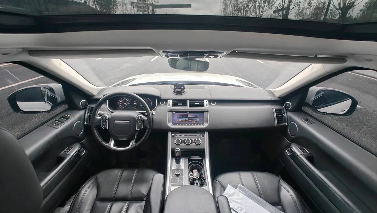 Land Rover ( ) 2017 3.0 SC V6 SE 5