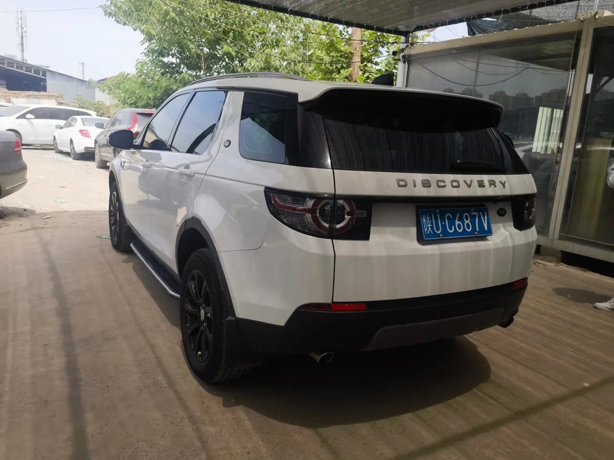 Land Rover 2018 240PS SE 7