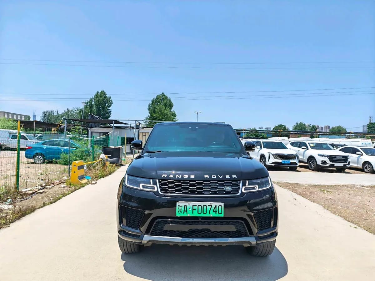 Land Rover 2018 P400e 3