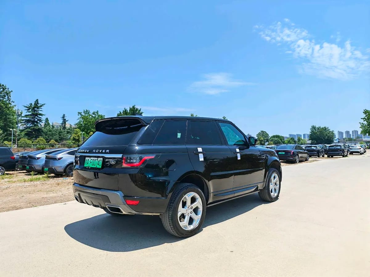 Land Rover 2018 P400e 9