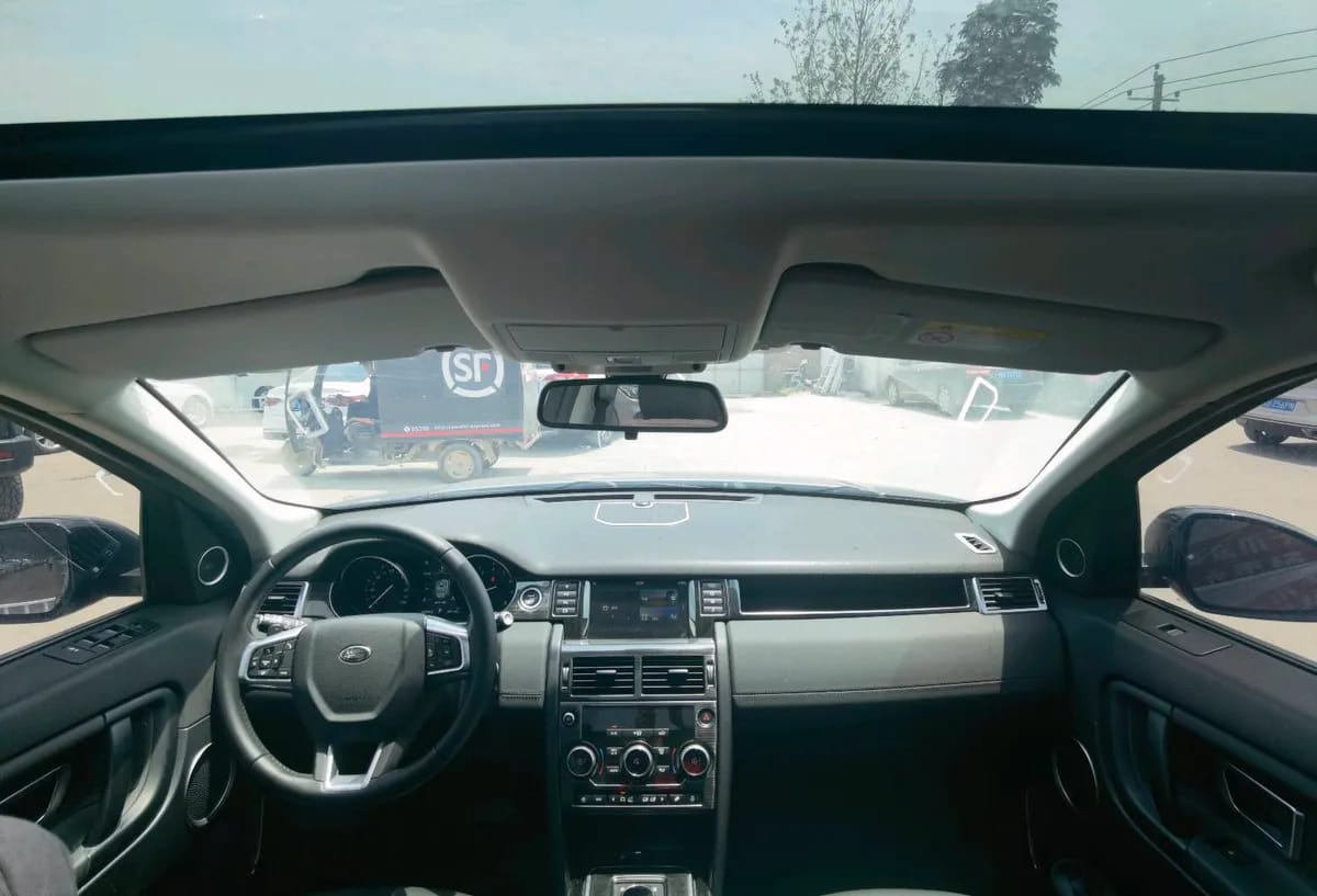 Land Rover 2019 240PS HSE LUXURY V 6