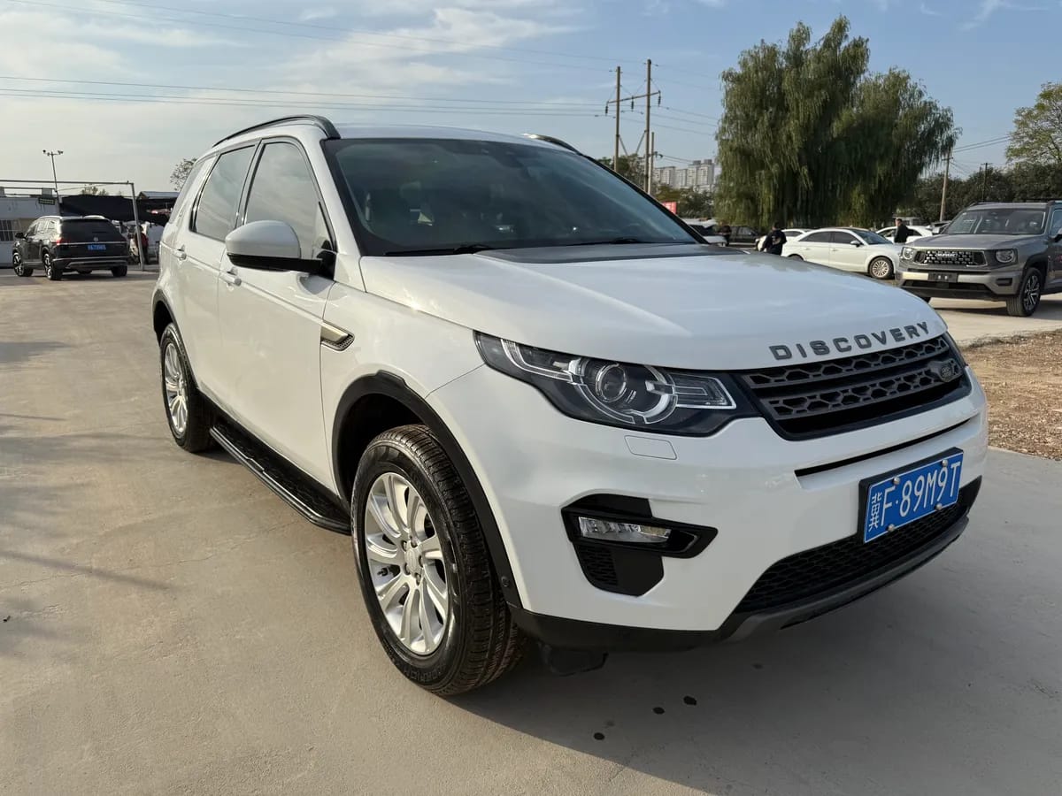Land Rover 2019 240PS SE VI 3