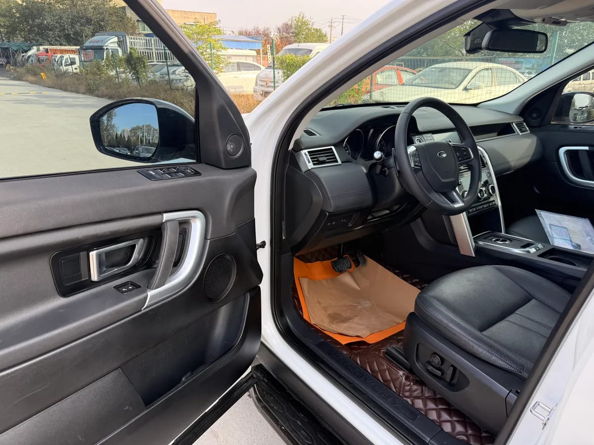 Land Rover 2019 240PS SE VI 5
