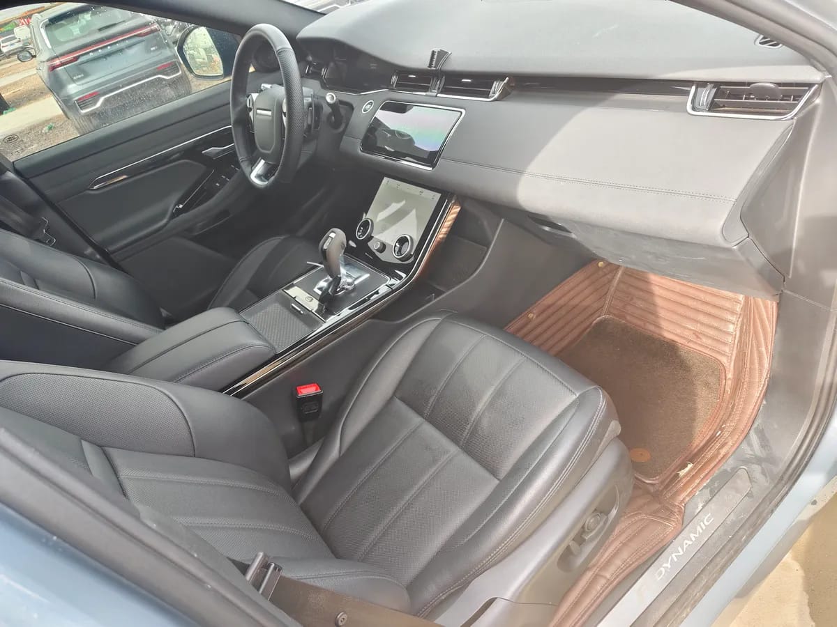 Land Rover 2020 249PS R-DYNAMIC SE 4