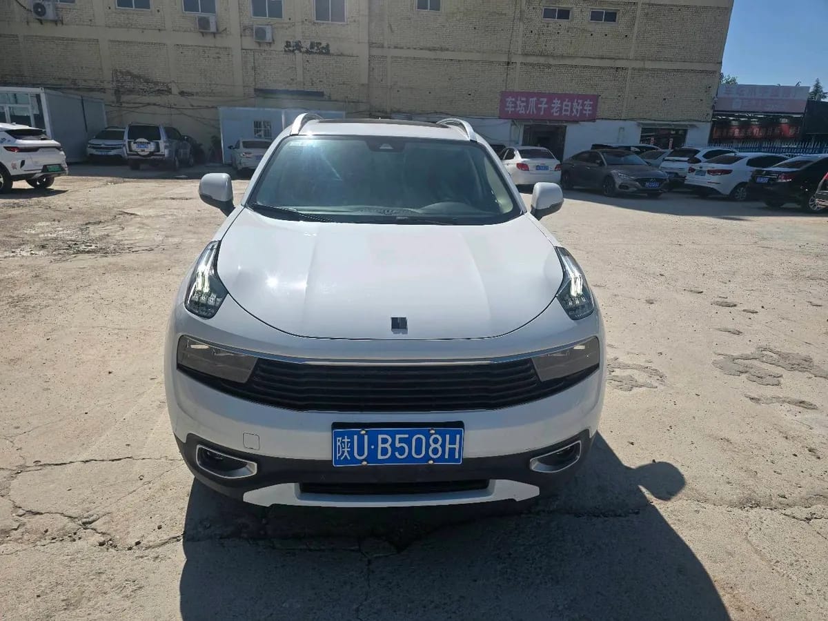 Lynk & Co 01 2017 2.0T Pro 2