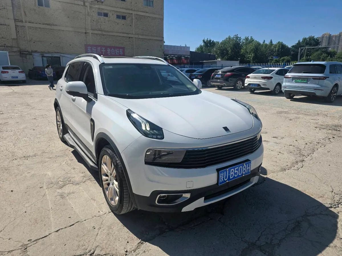 Lynk & Co 01 2017 2.0T Pro 3