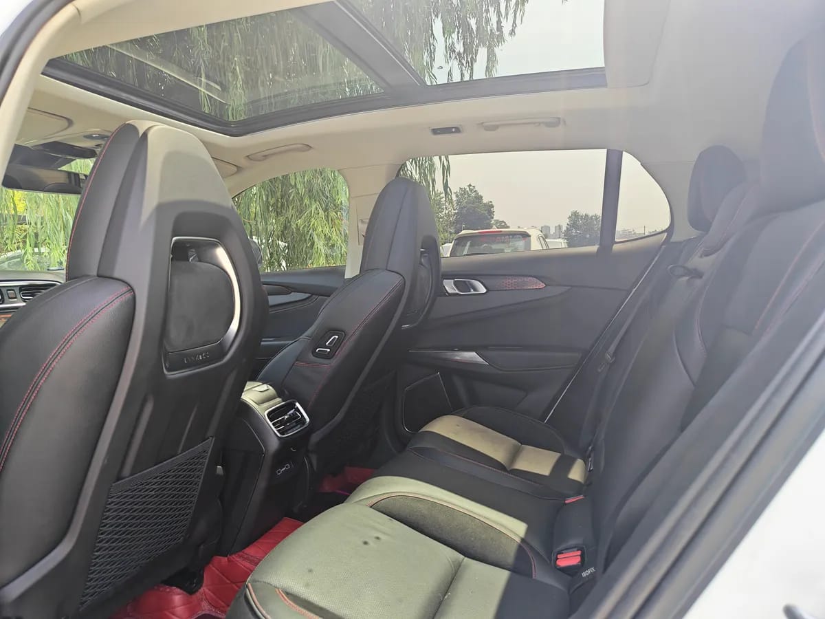 Lynk & Co 01 2019 2.0T Pro V 7