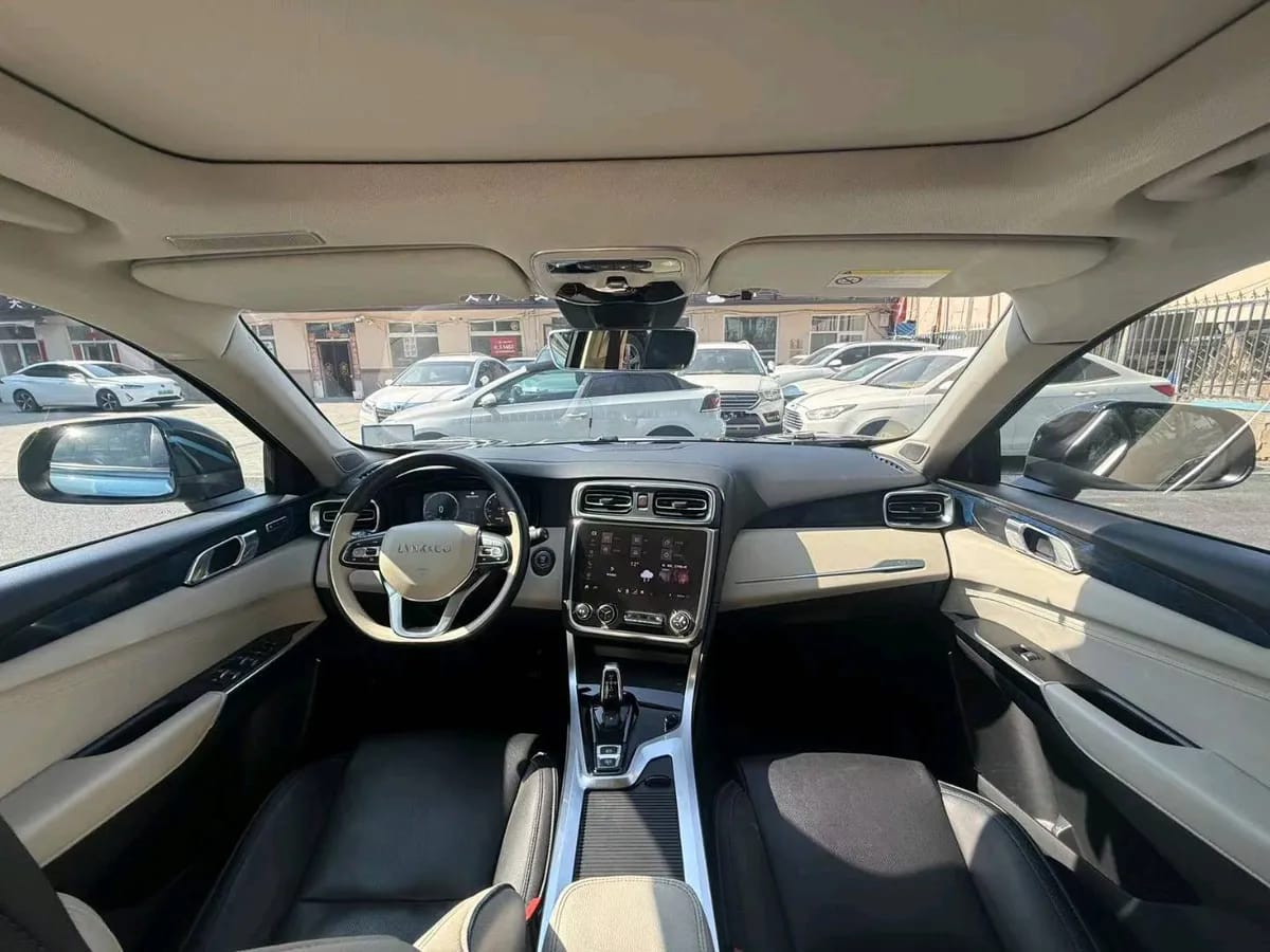 Lynk & Co 01 2019 2.0T Pro VI 6