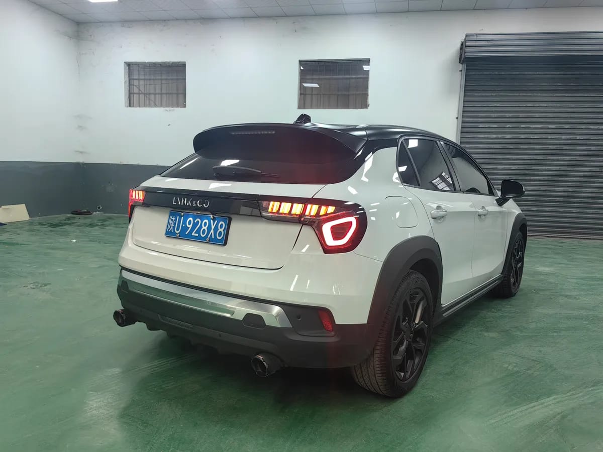 Lynk & Co 02 2018 2.0T DCT Pro V 4