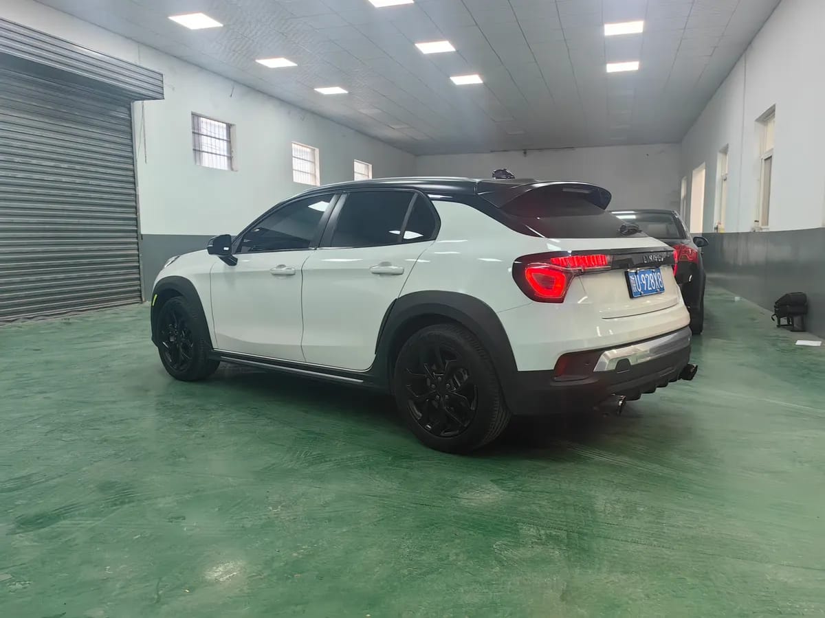 Lynk & Co 02 2018 2.0T DCT Pro V 6