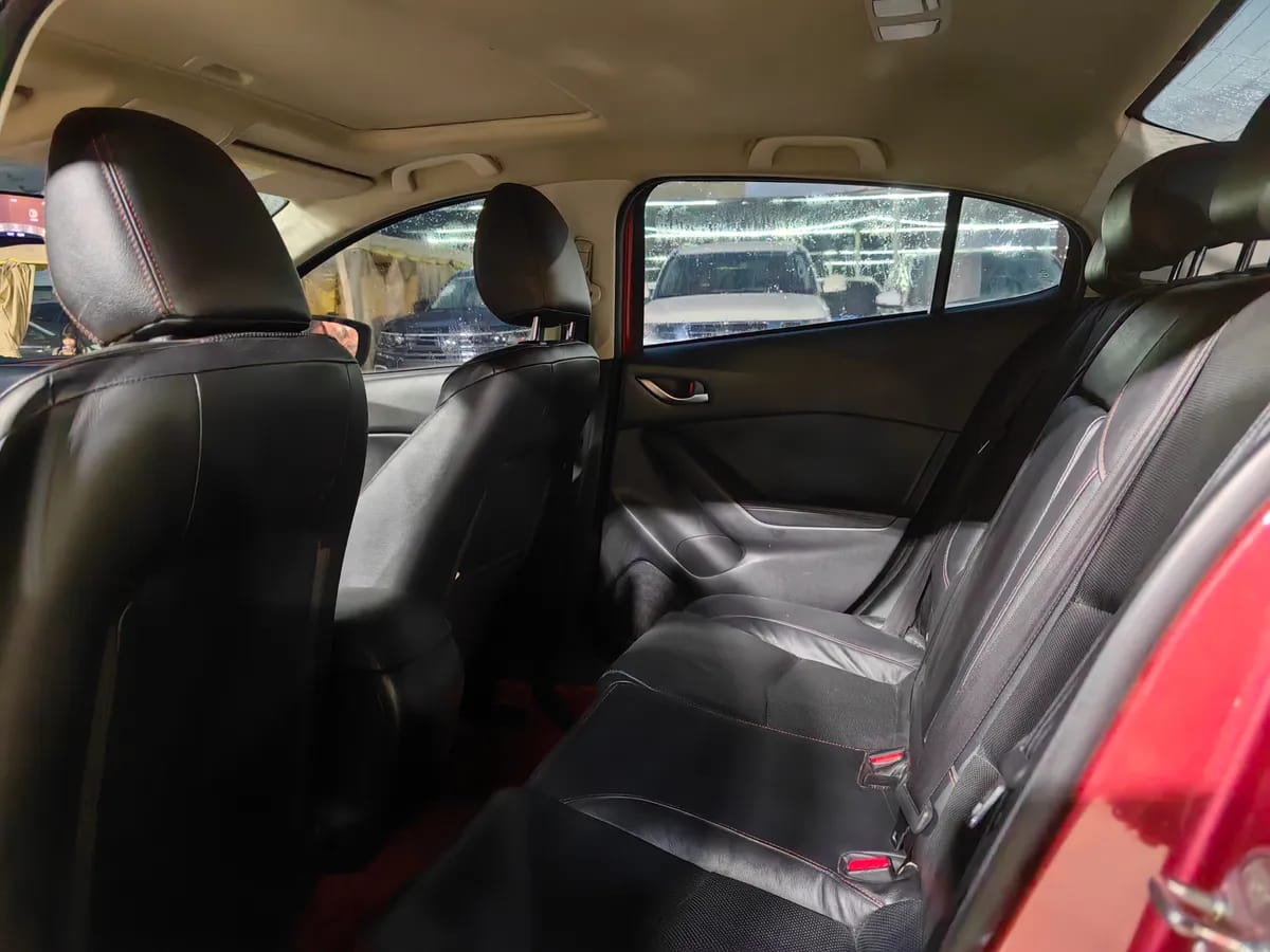 Mazda 3 2016 2.0L 7