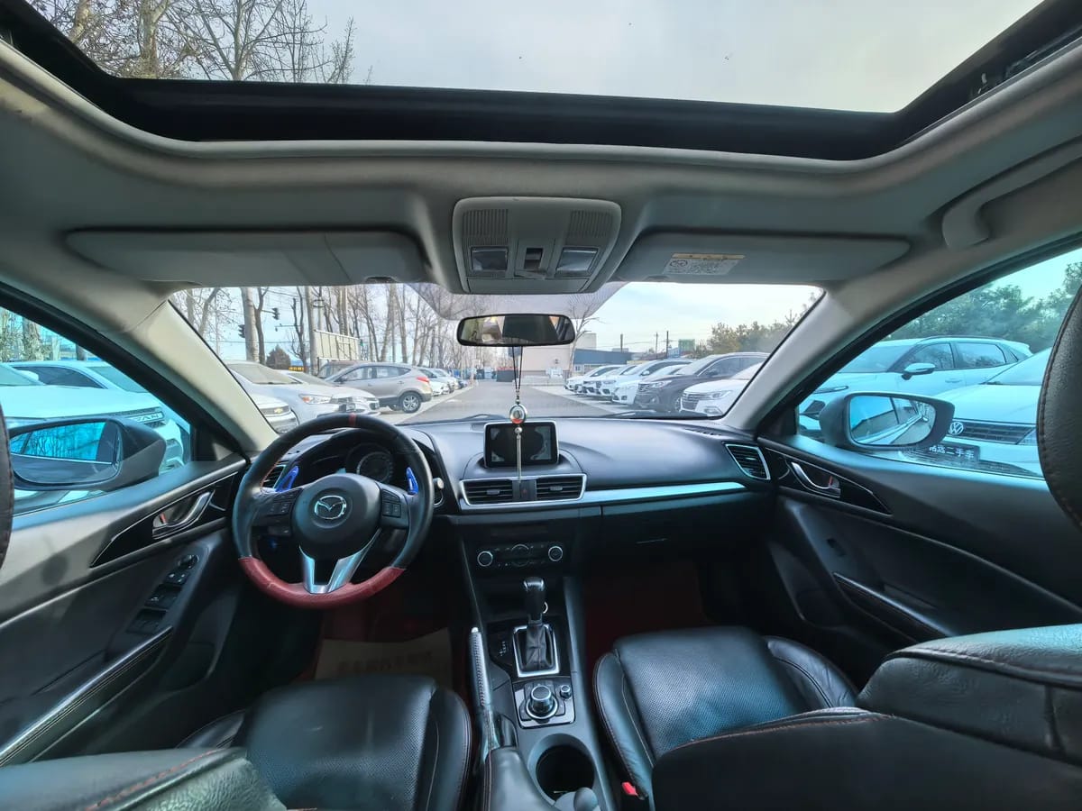 Mazda 3 2016 2.0L 9
