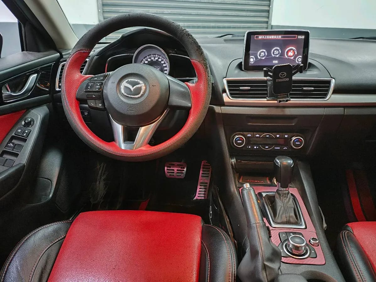 Mazda 3 Axela 2014 1.5L 6