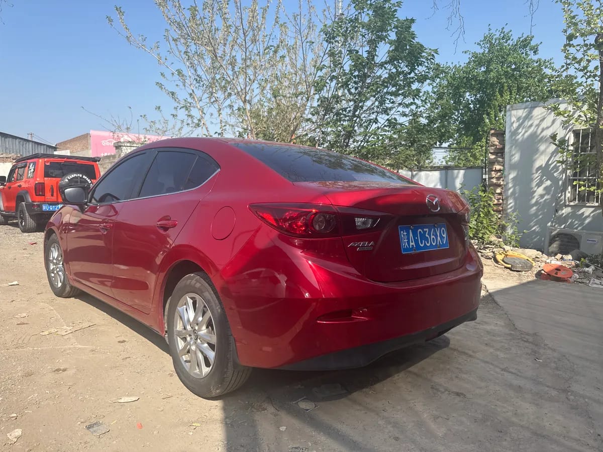 Mazda 3 Axela 2016 1.5L 6
