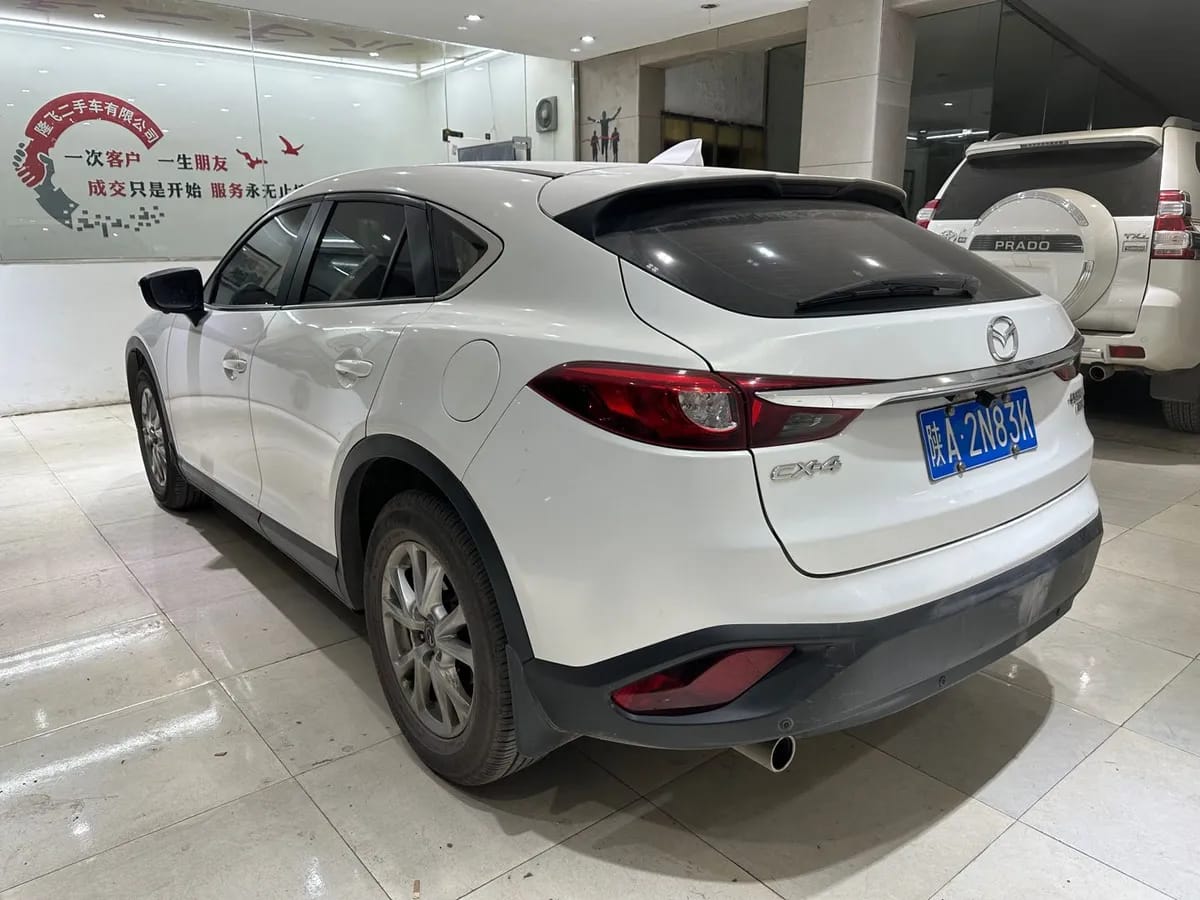 Mazda CX-4 2018 2.0L V 7