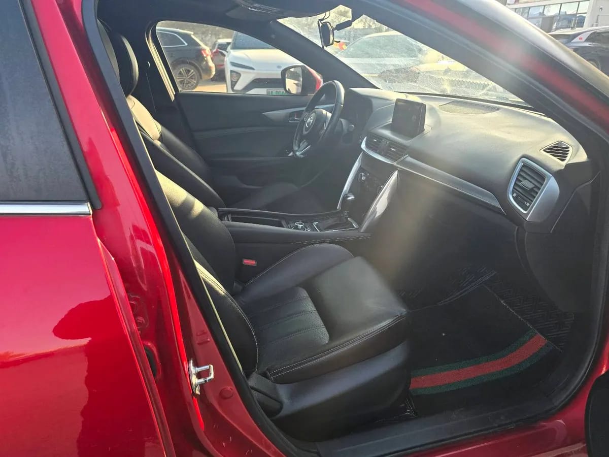 Mazda CX-4 2018 2.5L V 7