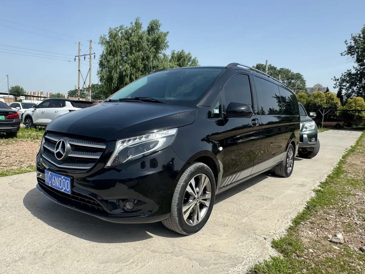 Mercedes-Benz 2018 2.0T 7 V 6