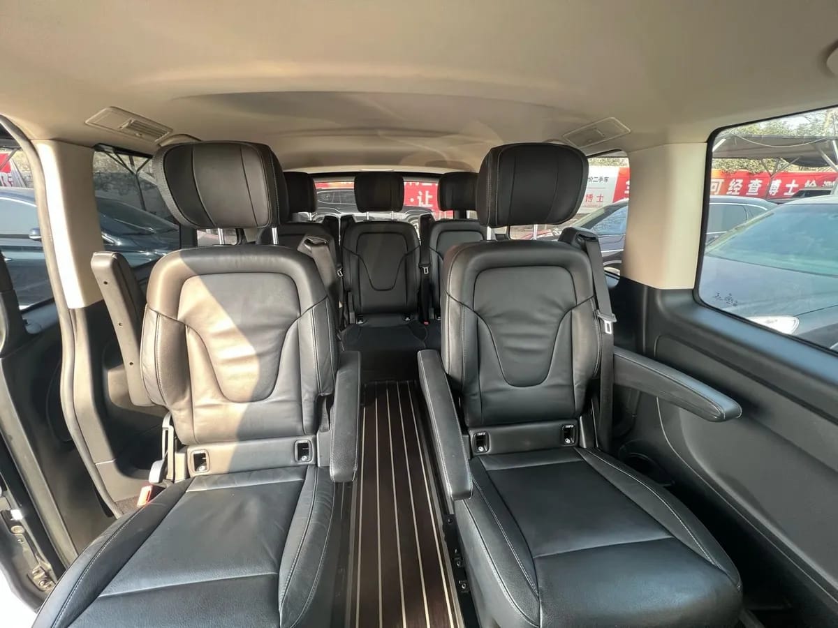 Mercedes-Benz 2020 2.0T 7 10
