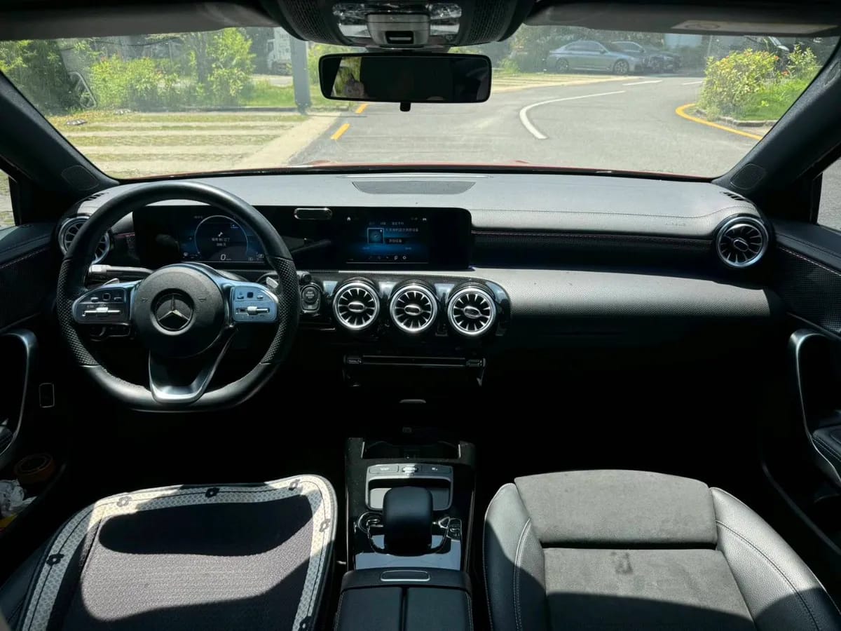 Mercedes-Benz A 2019 A 180 L 5