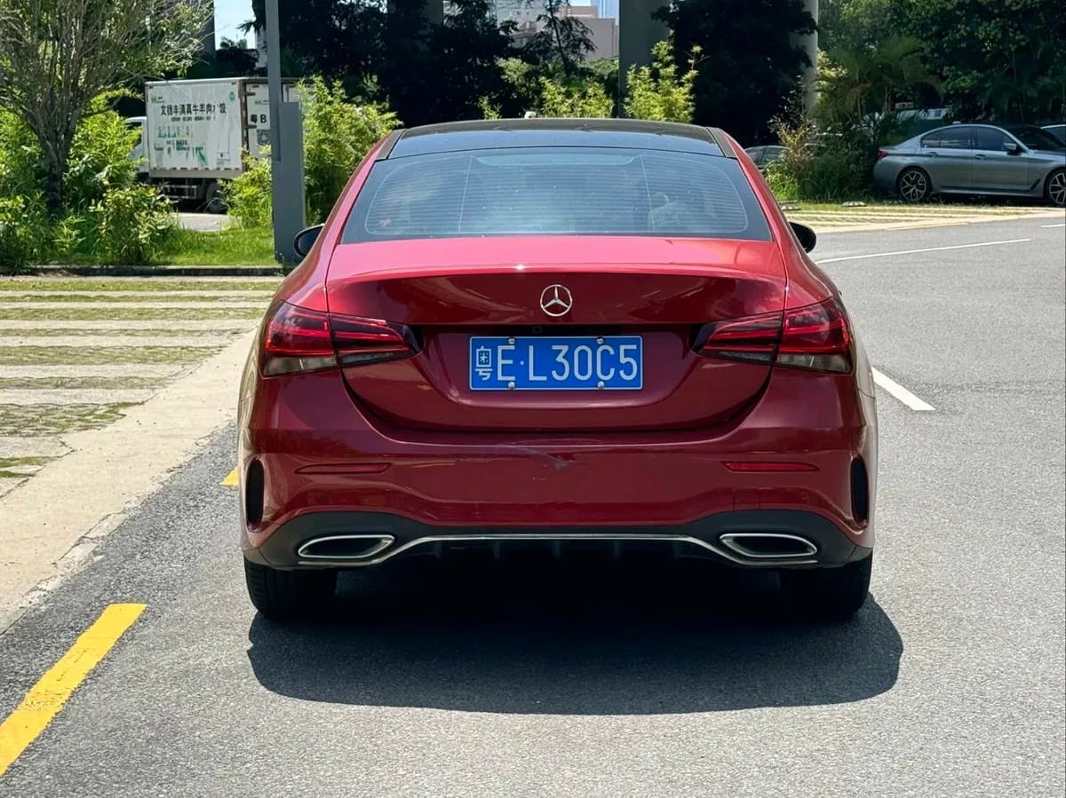 Mercedes-Benz A 2019 A 180 L 9