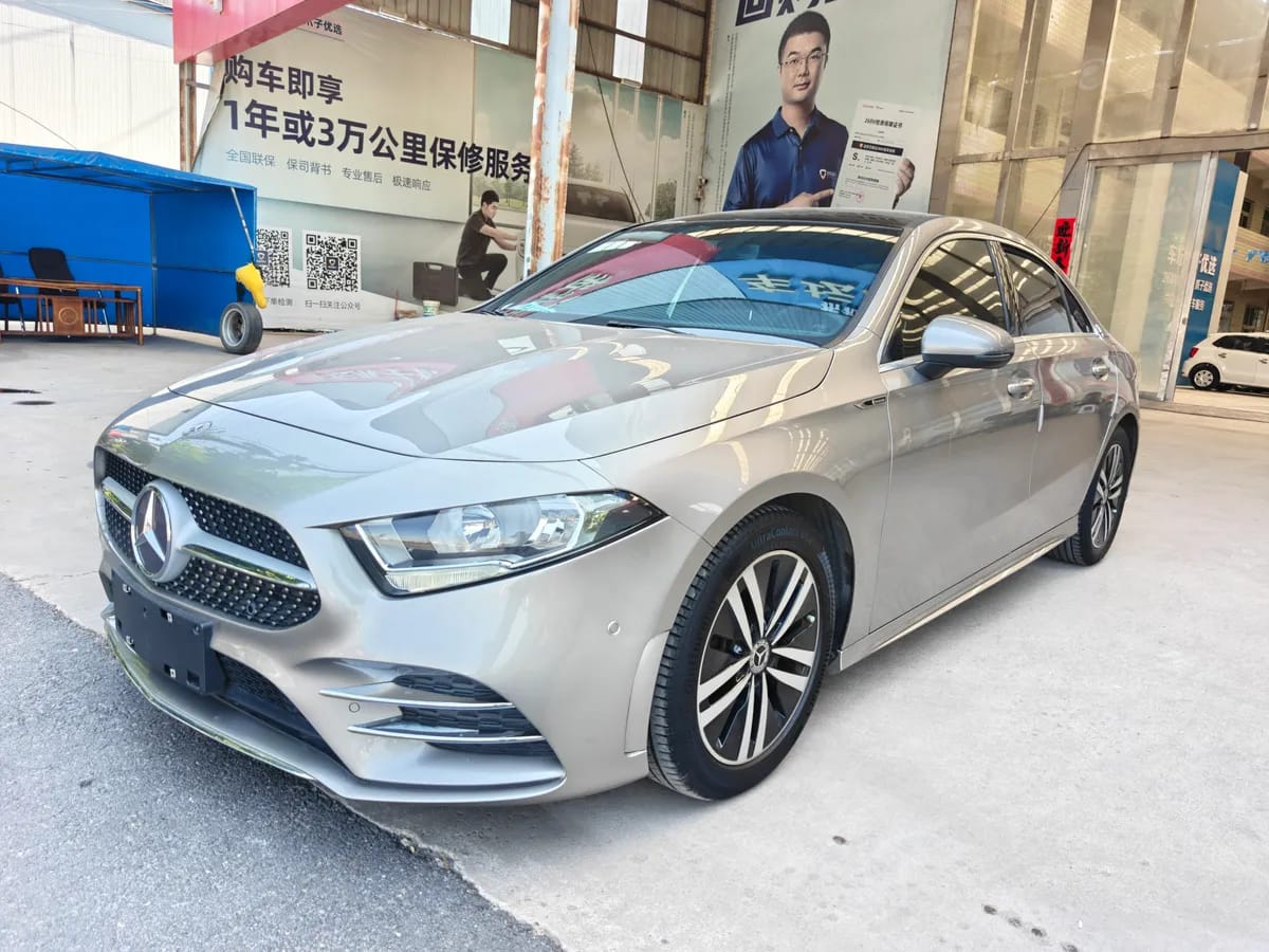 Mercedes-Benz A 2020 A 180 L