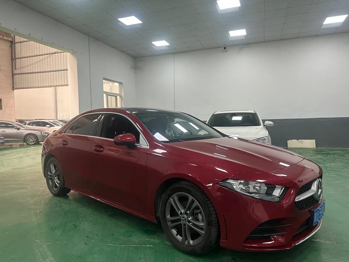 Mercedes-Benz A 2020 A 180 L 3