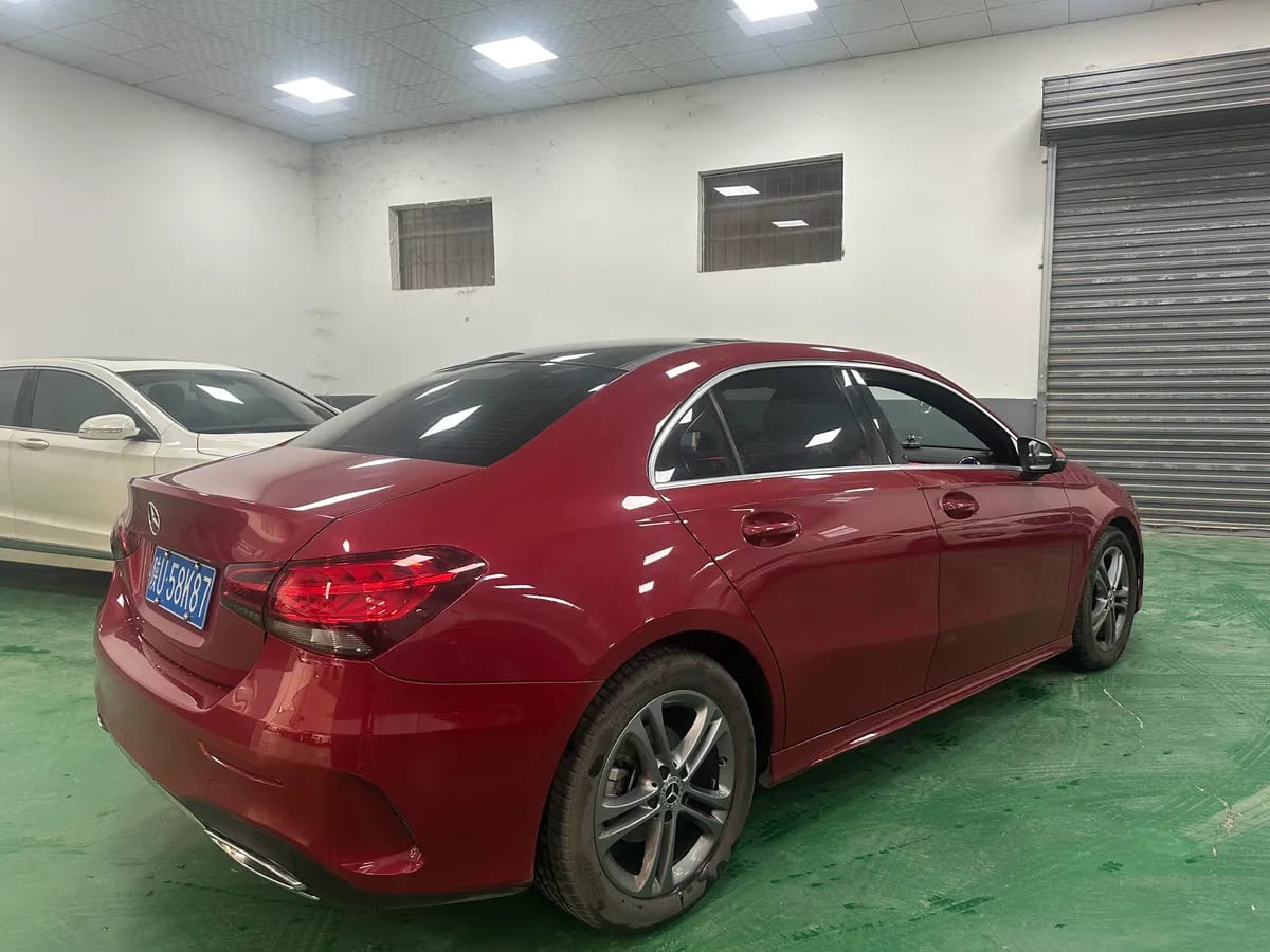 Mercedes-Benz A 2020 A 180 L 4