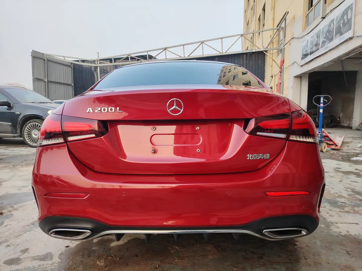 Mercedes-Benz A 2020 A 200 L 5