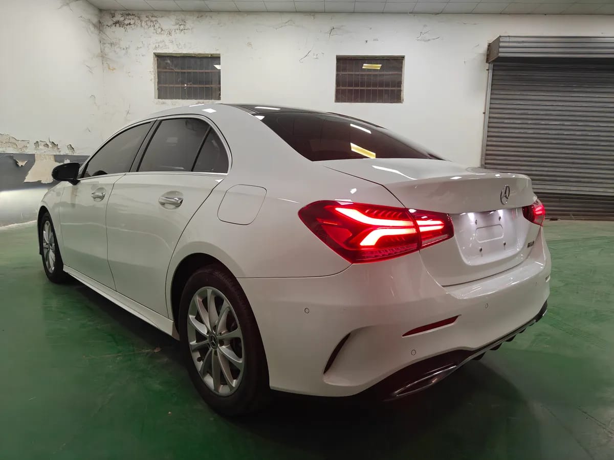 Mercedes-Benz A 2021 A 200 L 7