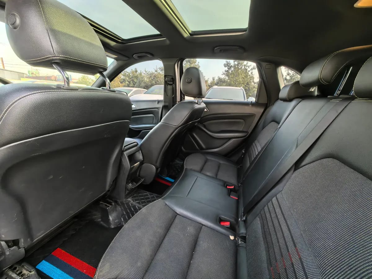 Mercedes-Benz B ( ) 2015 B 200 8
