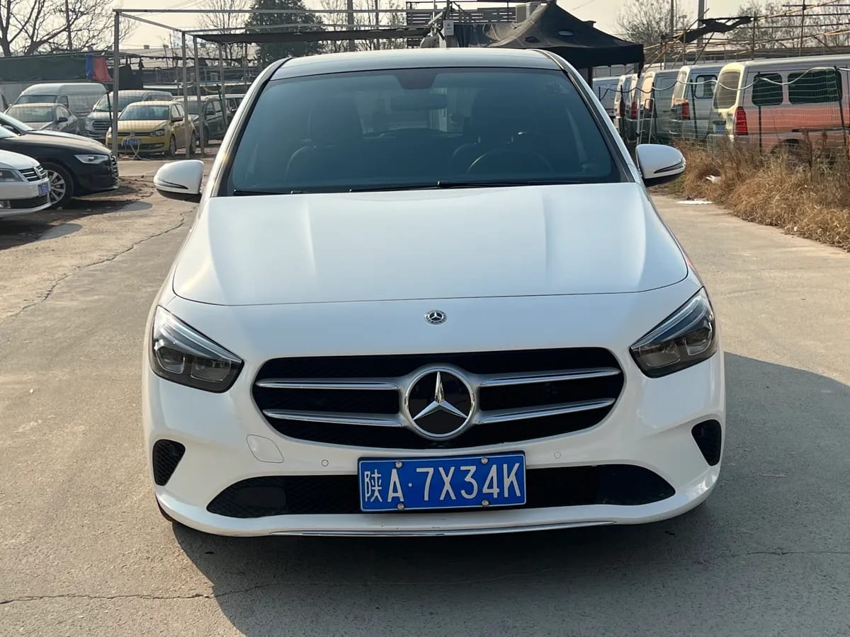 Mercedes-Benz B 2020 B 200 3
