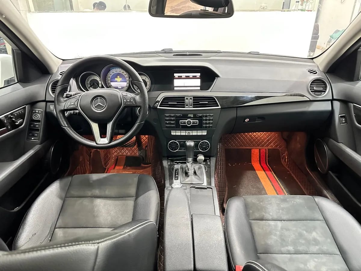 Mercedes-Benz C 2013 C 260 CGI 5
