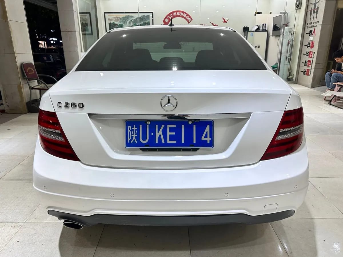 Mercedes-Benz C 2013 C 260 CGI 8