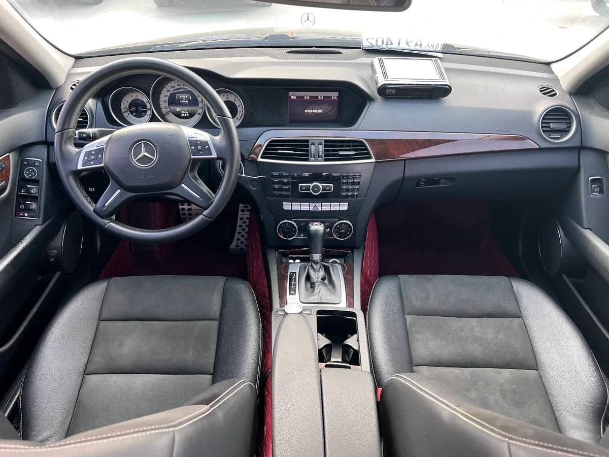 Mercedes-Benz C 2013 C 260 Grand Edition 6