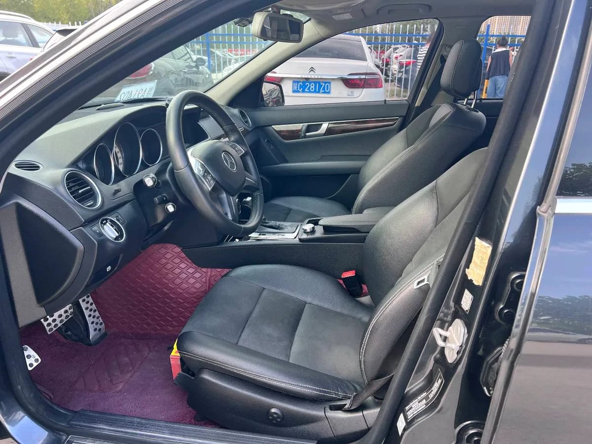 Mercedes-Benz C 2013 C 260 Grand Edition 7