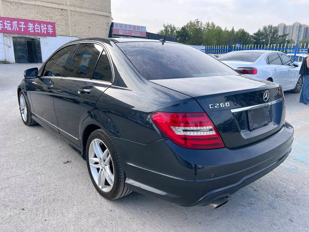 Mercedes-Benz C 2013 C 260 Grand Edition 10