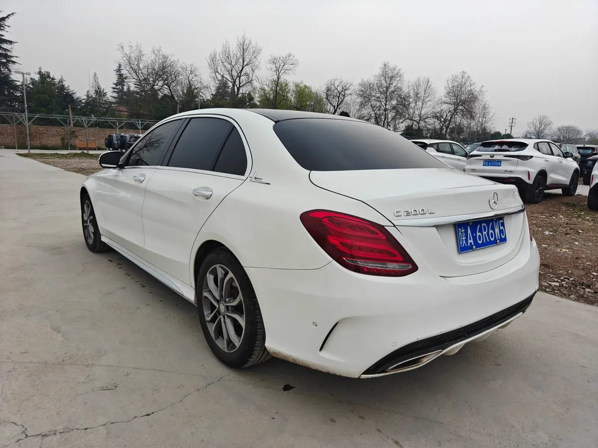 Mercedes-Benz C 2015 C 200 L 7