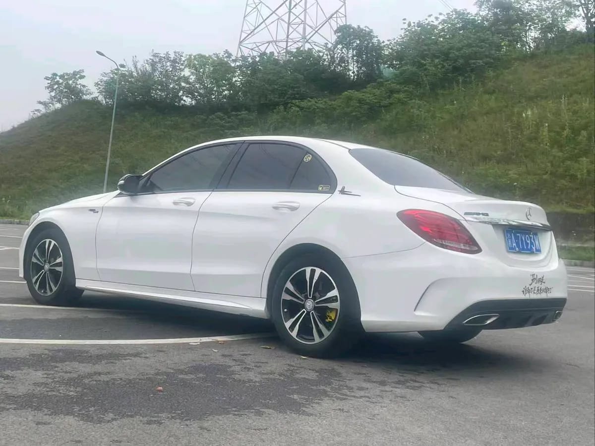 Mercedes-Benz C 2015 C 200 7