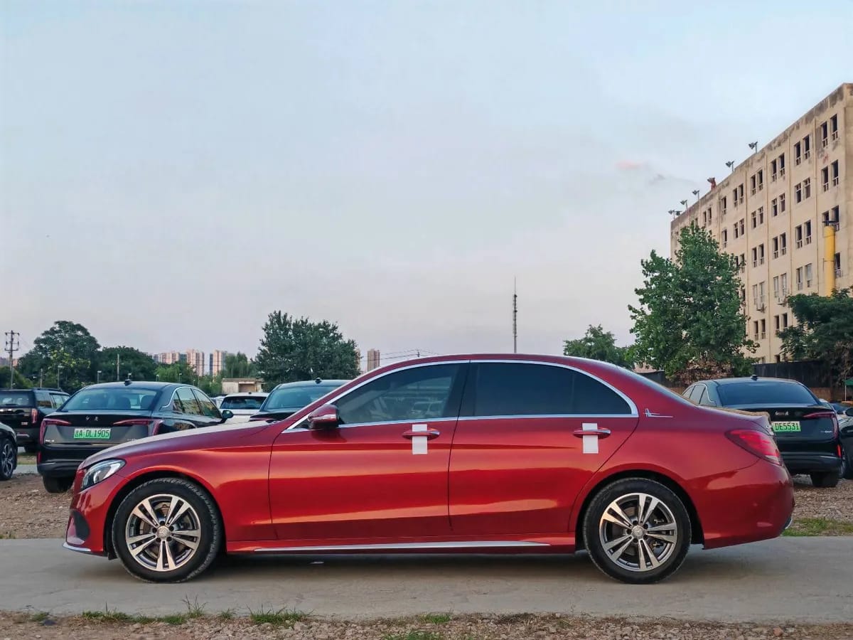 Mercedes-Benz C 2016 C 200 L 3