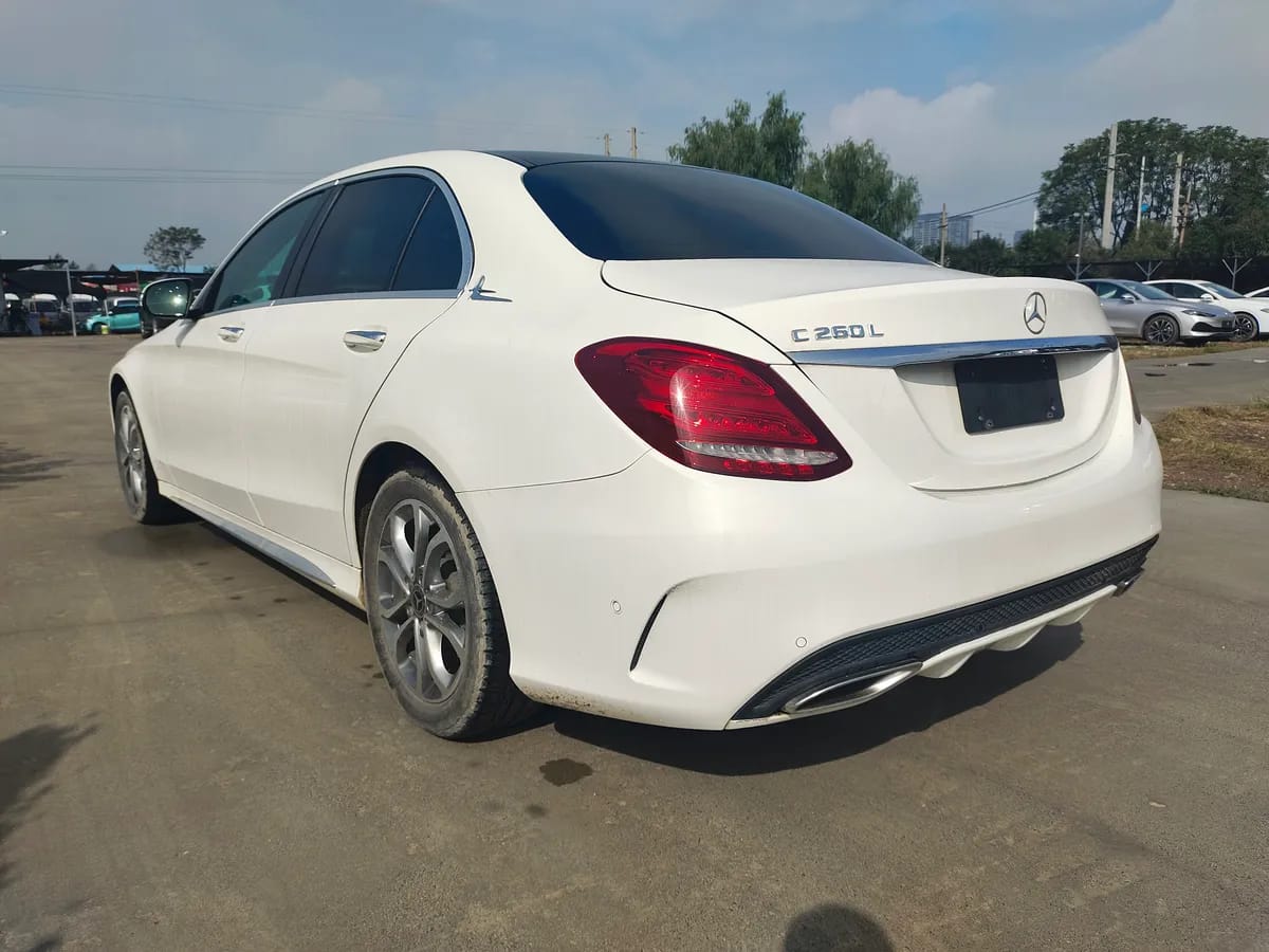 Mercedes-Benz C 2018 C 180 L 4