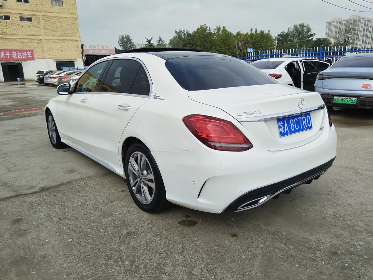 Mercedes-Benz C 2021 C 200 L 9