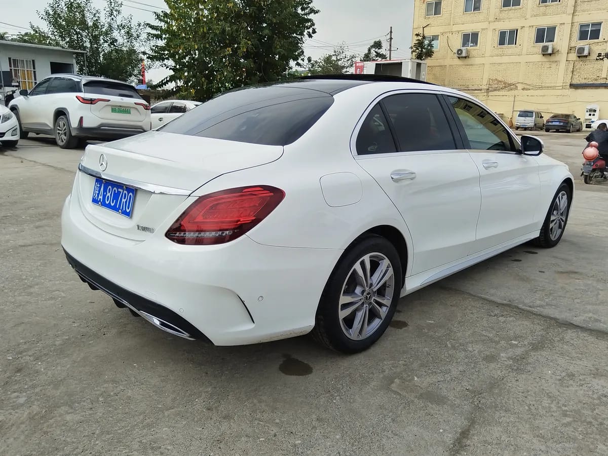 Mercedes-Benz C 2021 C 200 L 10