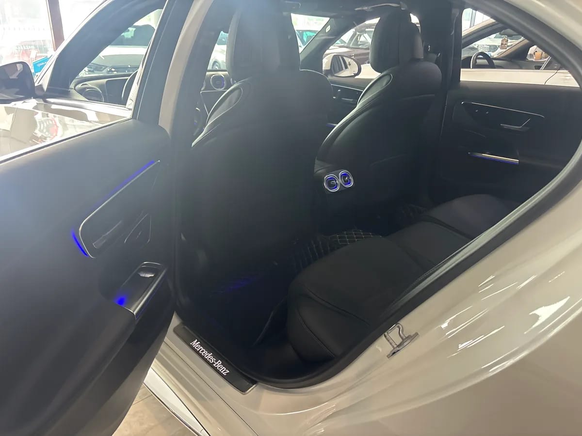 Mercedes-Benz C 2024 C 260 L 4