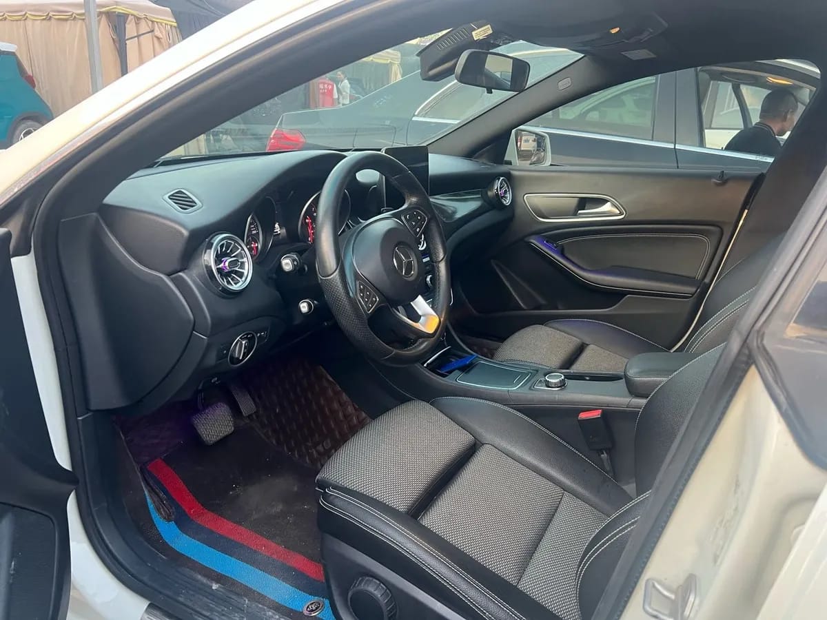 Mercedes-Benz CLA 2017 CLA 180 7