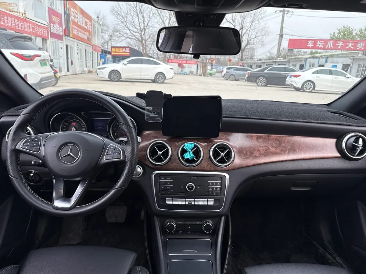 Mercedes-Benz CLA( ) 2017 CLA 200 9