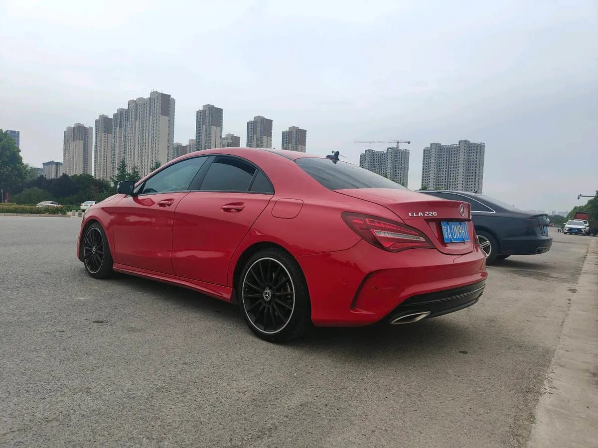 Mercedes-Benz CLA 2018 CLA 220 4MATIC 8