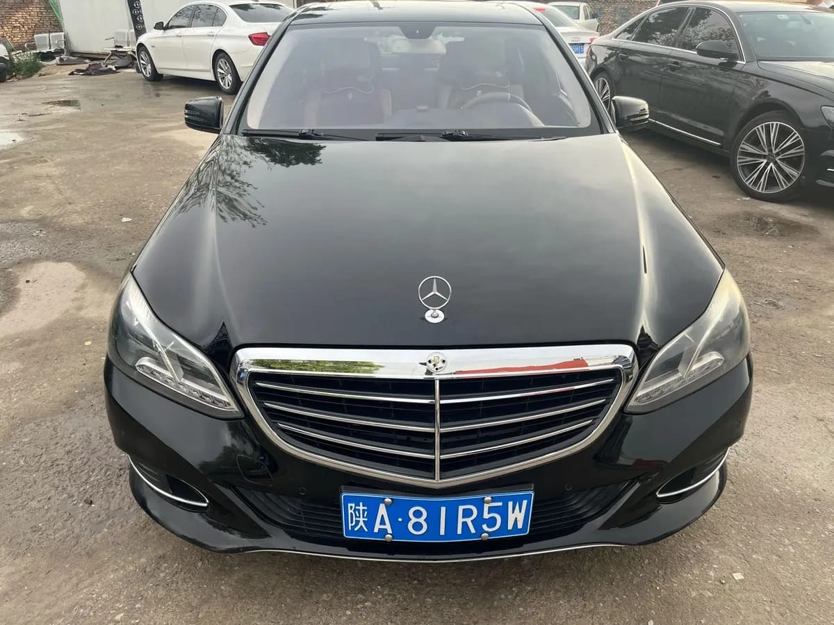 Mercedes-Benz E ( ) 2010 E 260 CGI 5