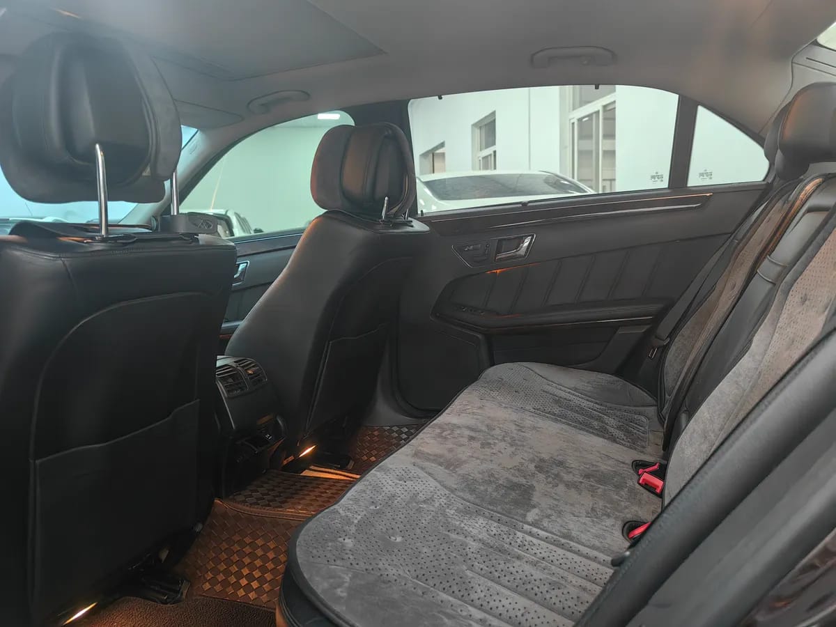 Mercedes-Benz E 2011 E 300 L 7