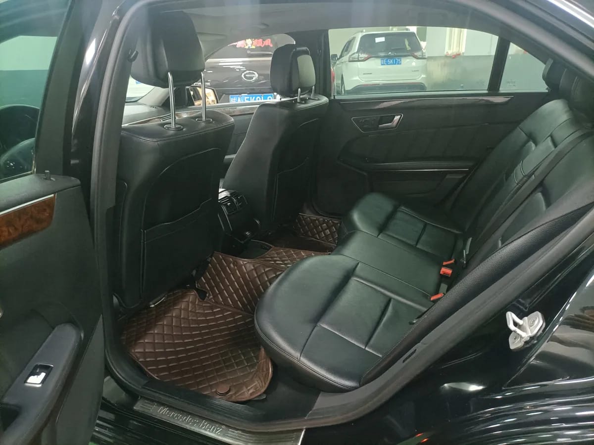 Mercedes-Benz E 2013 E 260 L CGI 5